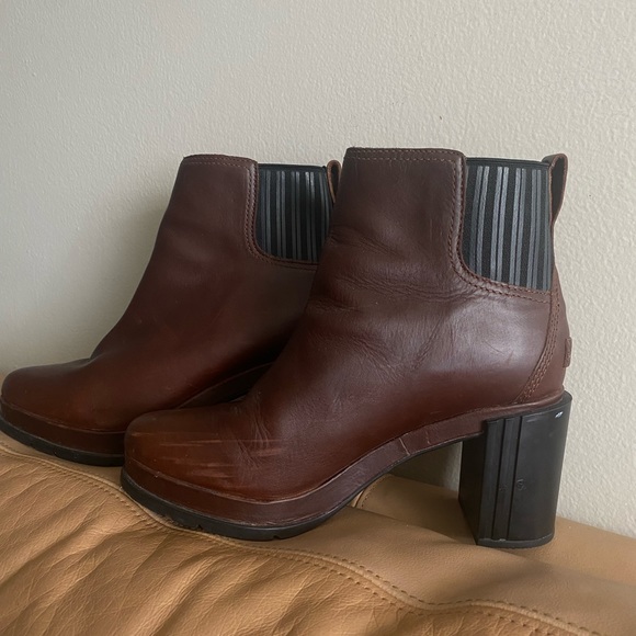Sorel brown heel boots - Picture 5 of 5